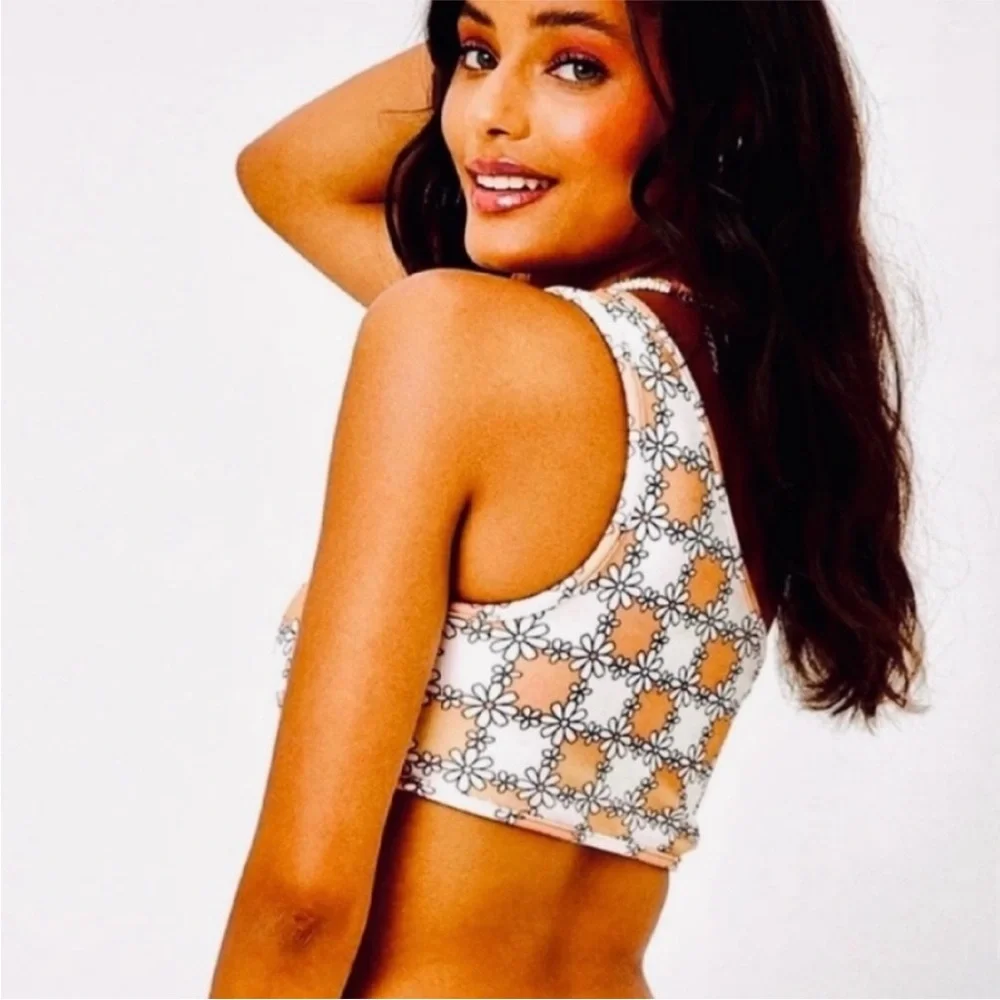Frankie’s Bikinis Syd Top In Terry Nude Daisy NWT L